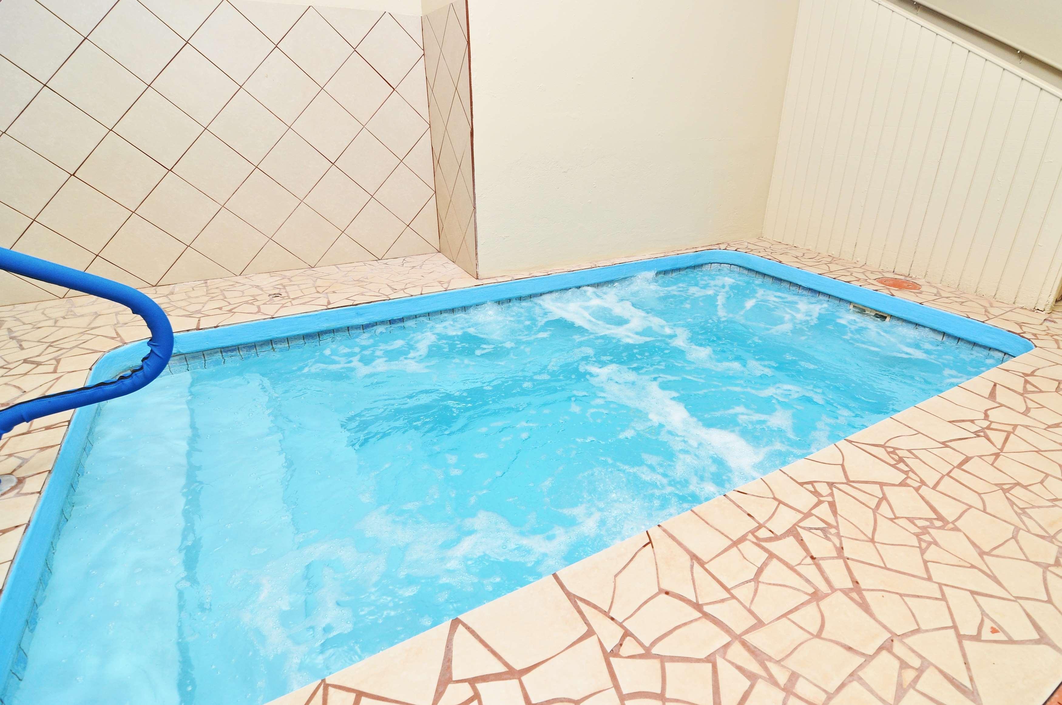 Surestay Plus Hotel By Best Western Topeka Dış mekan fotoğraf