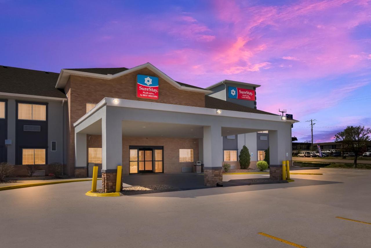 Surestay Plus Hotel By Best Western Topeka Dış mekan fotoğraf