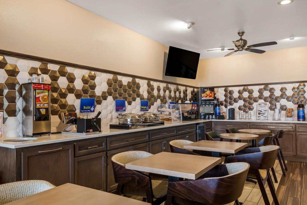 Surestay Plus Hotel By Best Western Topeka Dış mekan fotoğraf