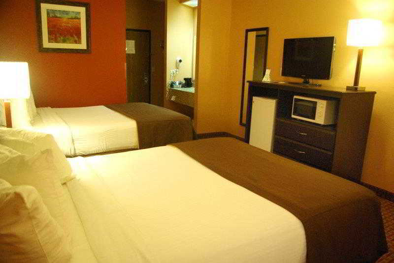 Surestay Plus Hotel By Best Western Topeka Dış mekan fotoğraf